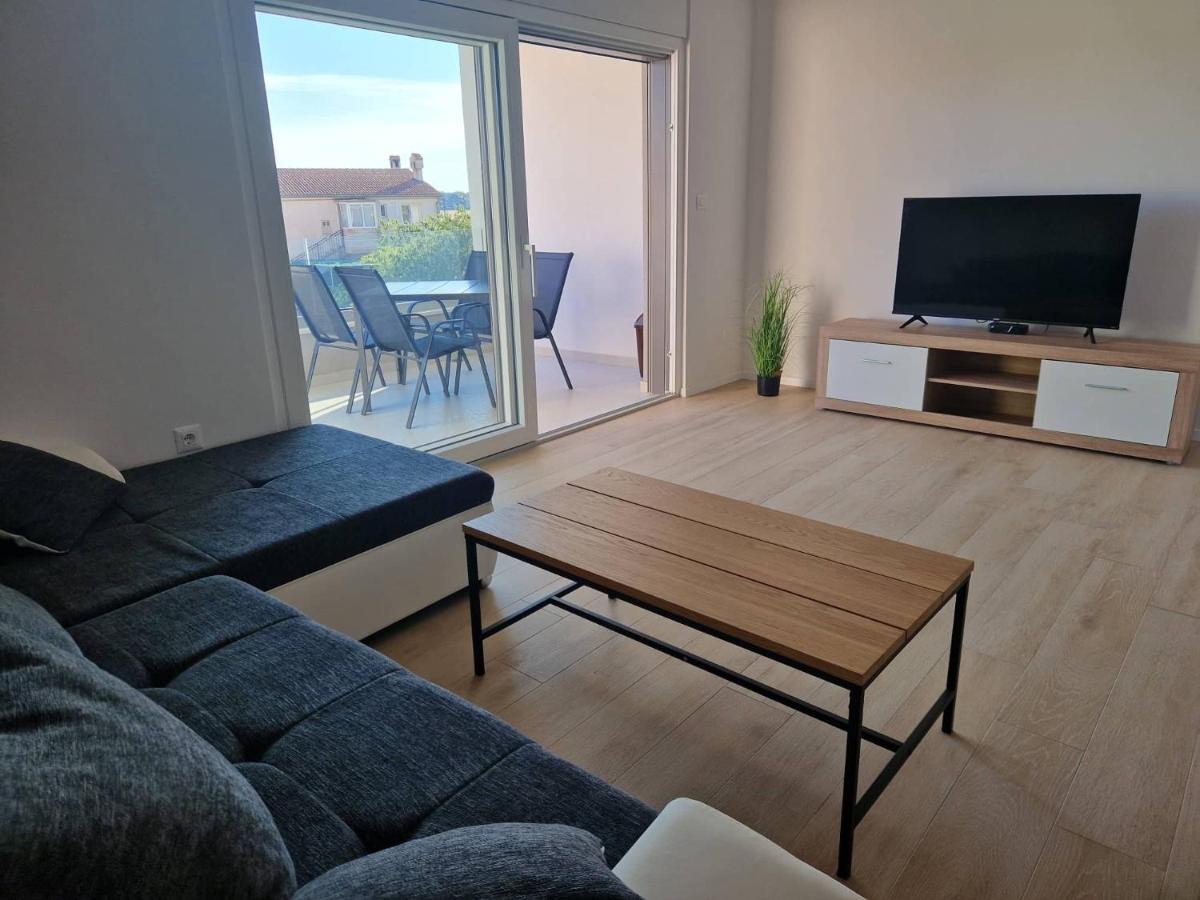 שיבניק Providenca Residence מראה חיצוני תמונה
